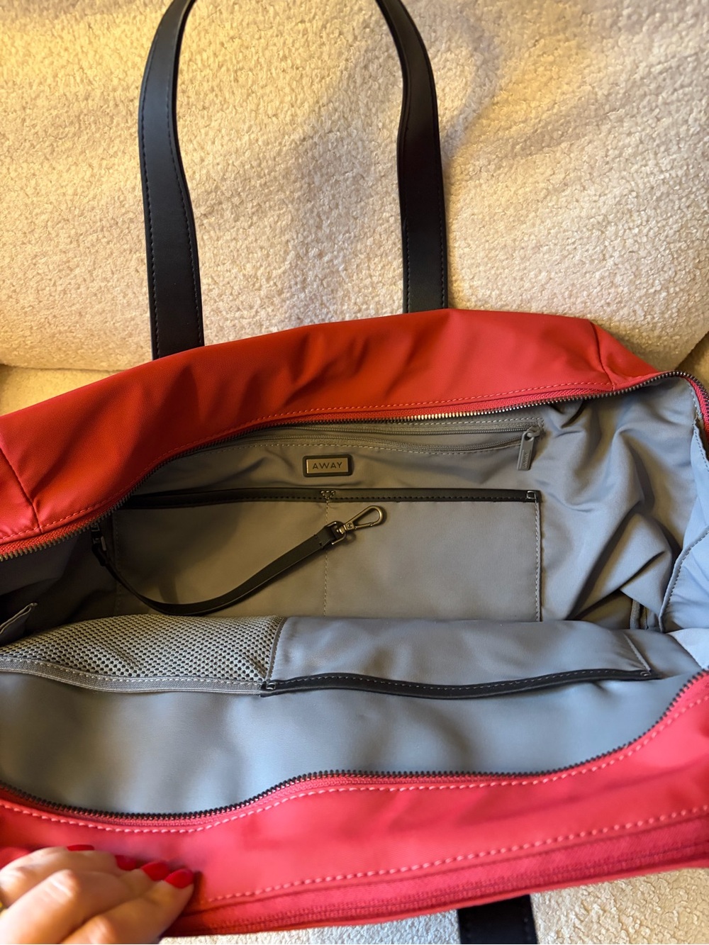 Red Men's Weekender Bag with Black Straps - Picture 5 of 10